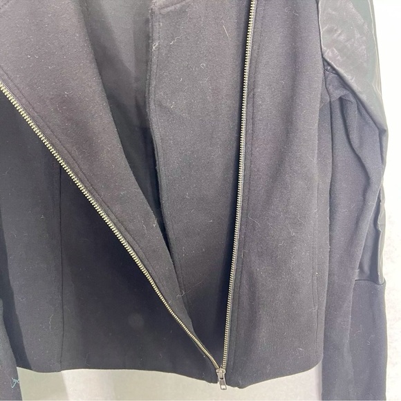 Three Dots Knit & Faux Leather Pocketed Moto Jacket Size Medium - Picture 5 of 7